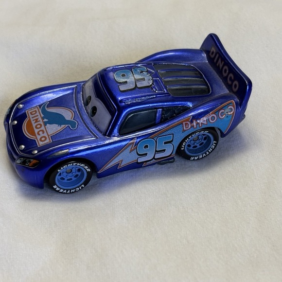 Mattel Disney Pixar CARS Other - Disney Pixar Limited Edit BLU RAY Lightning McQueen Dinoco Die Cast Car RARE NEW